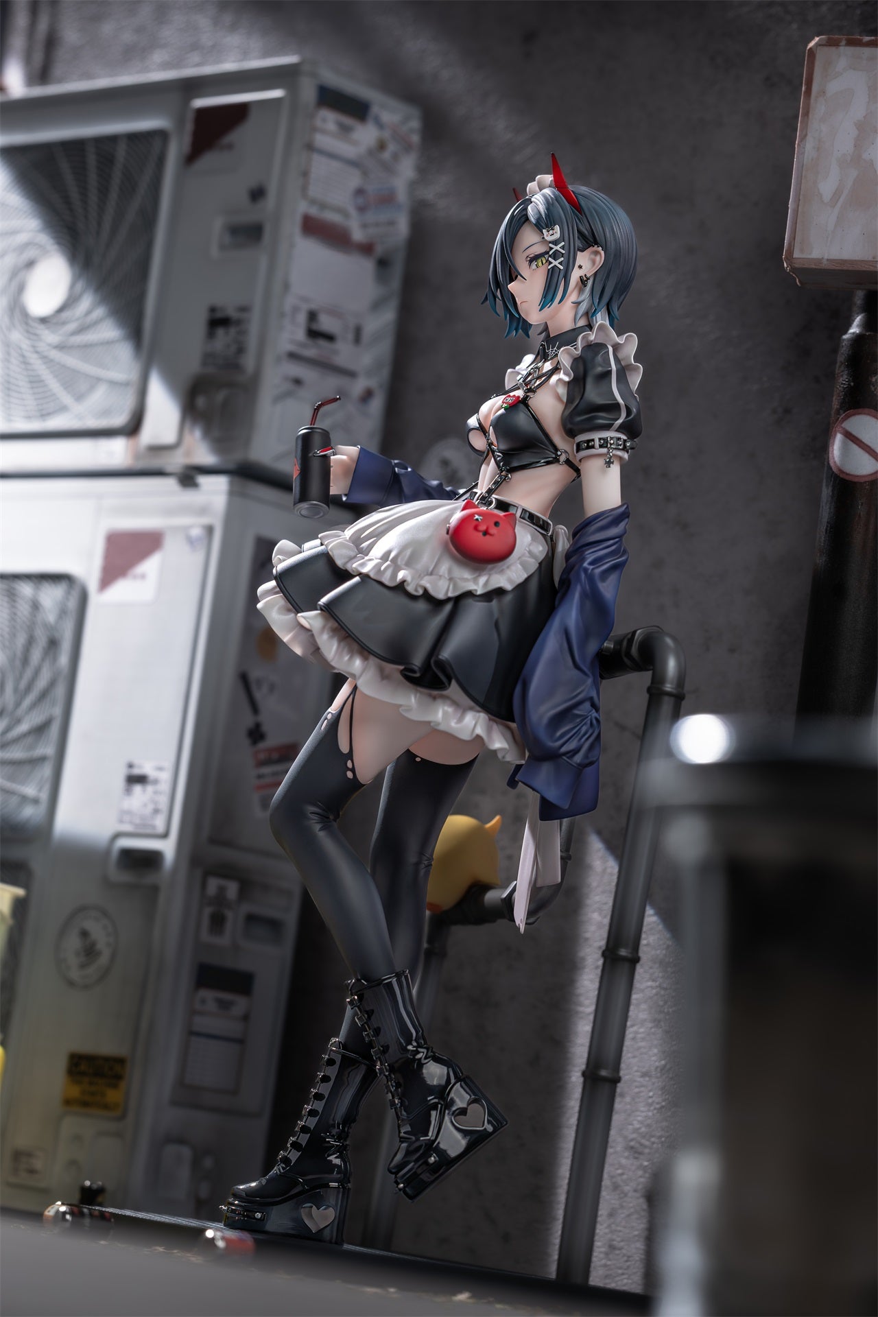 ANIGAME "AZUR LANE" KMS ULRICH VON HUTTEN MÄDCHEN TRÜMMER VER. 1/6 SCALE FIGURE