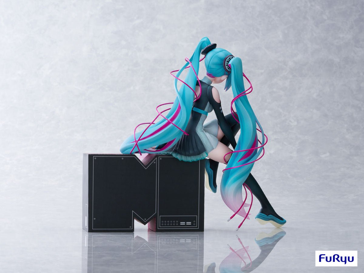 Hatsune Miku x MTV 1/7 Scale Figure | animota