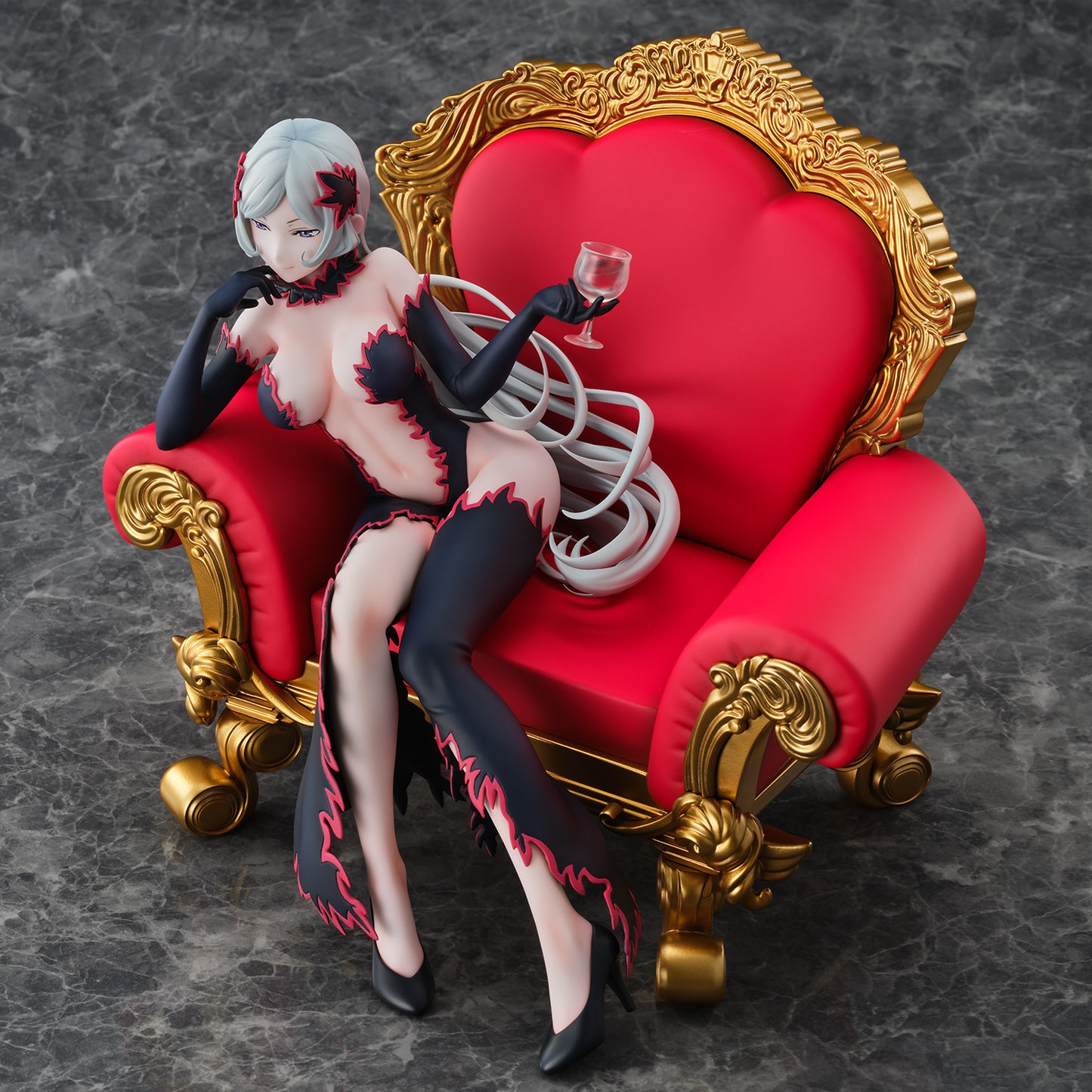 Is It Wrong to Try to Pick Up Girls in a Dungeon? V Freya 1/6 Scale Figure