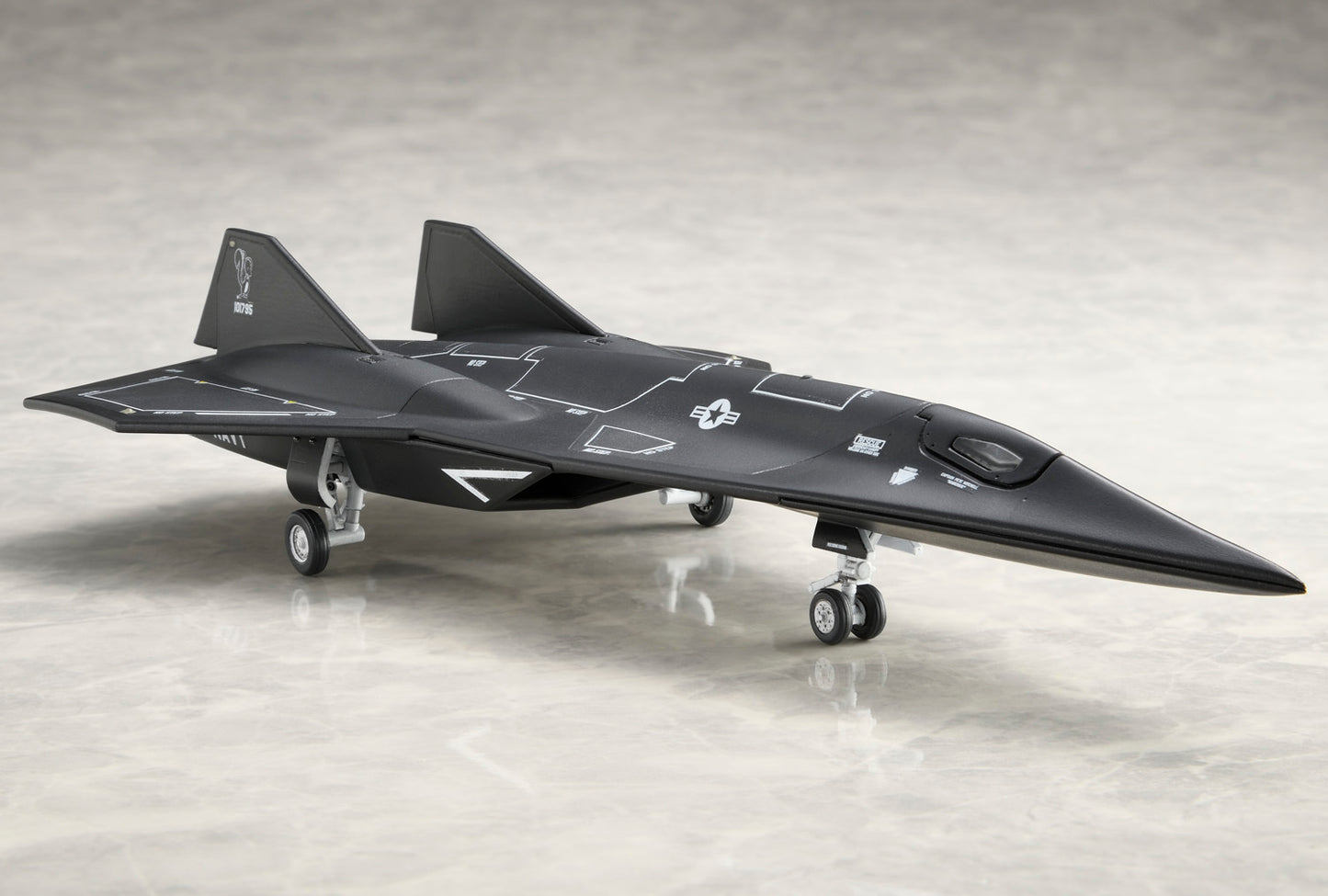 Top Gun: Maverick 1/100 Scale Darkstar