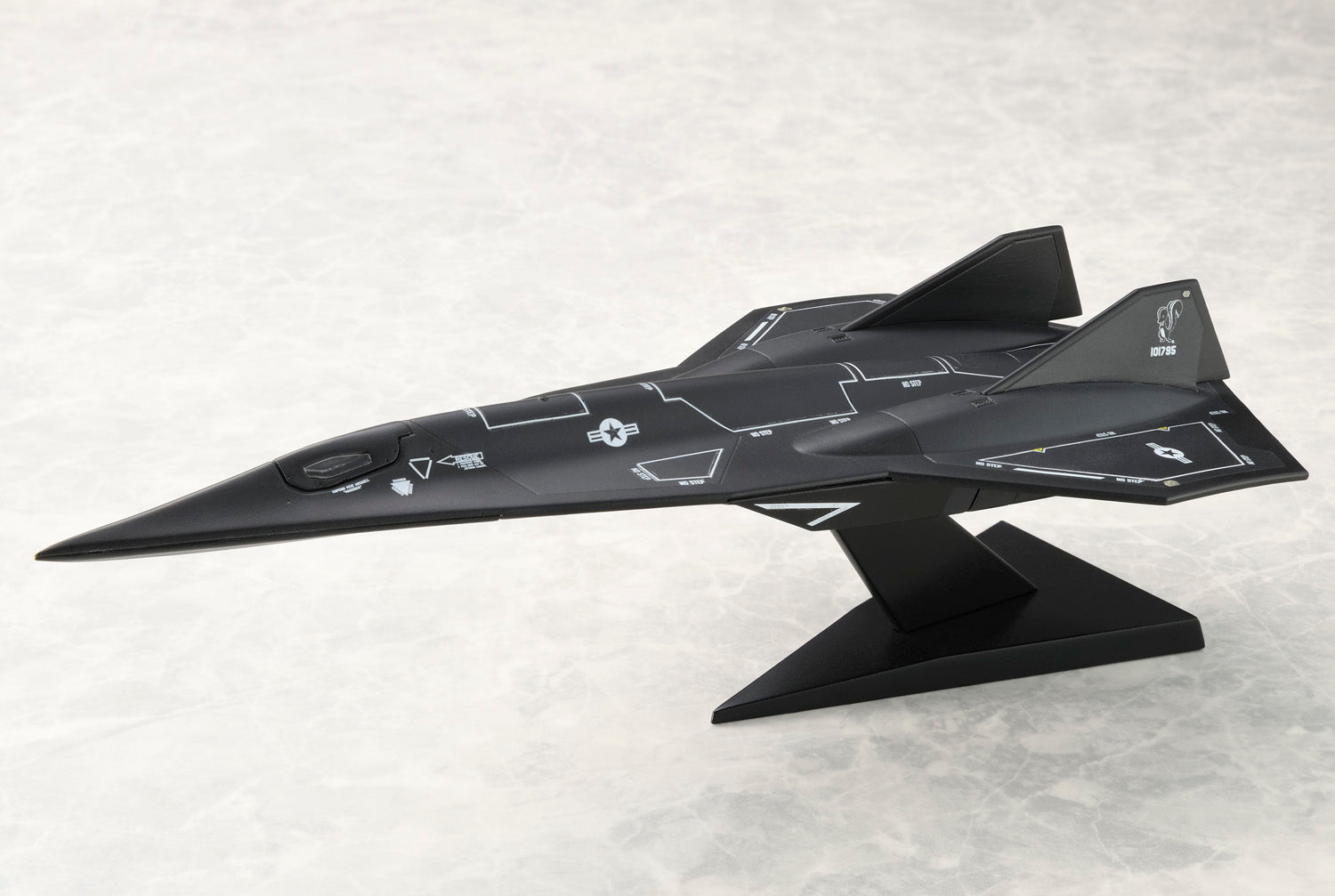 Top Gun: Maverick 1/100 Scale Darkstar | animota