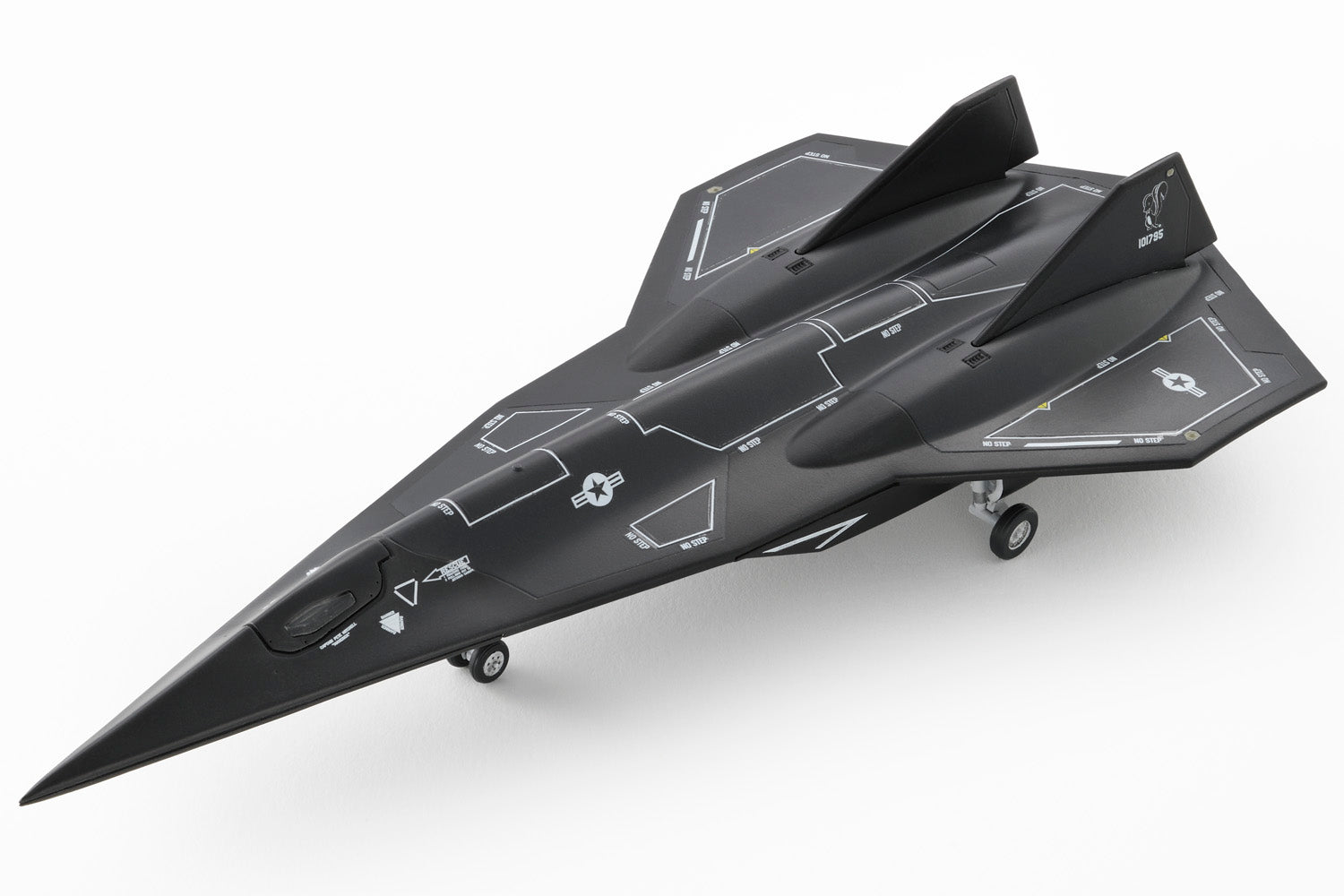 TOP GUN MAVERICK ダークスター 1:100 Top Gun: Maverick 1/100 Scale Darkstar | animota