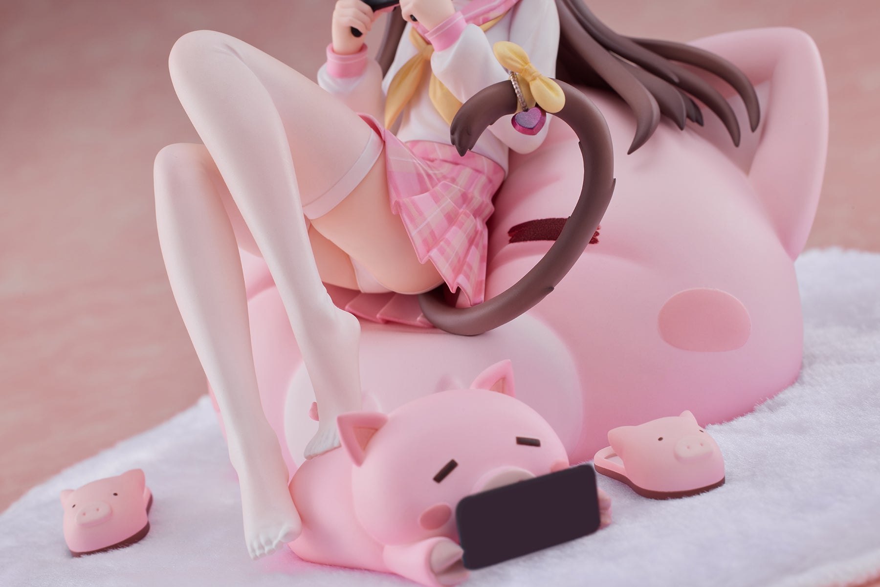 RaiseDream Asaki 1/7 Scale Figure | animota