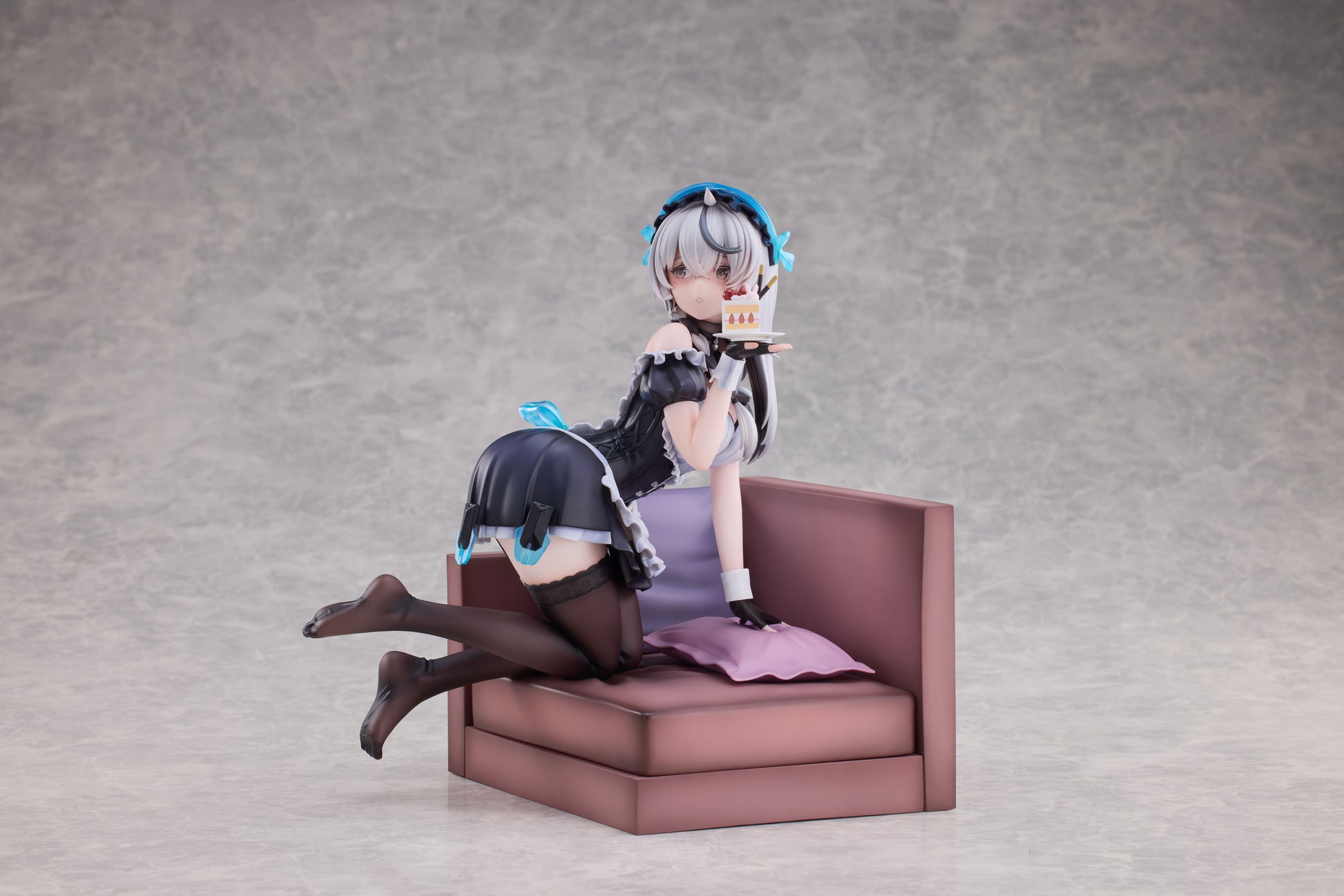 Raise Dream "SNOWBREAK: CONTAINMENT ZONE" CHERNO & MEURSAULT APPRENTICE MAID VER. 1/6 SCALE FIGURE NORMAL EDITION, Action & Toy Figures, animota