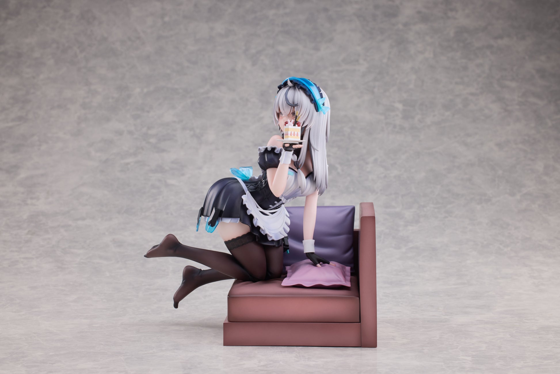 Raise Dream "SNOWBREAK: CONTAINMENT ZONE" CHERNO & MEURSAULT APPRENTICE MAID VER. 1/6 SCALE FIGURE NORMAL EDITION, Action & Toy Figures, animota