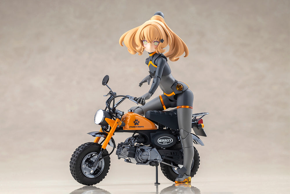 Megami Device PUNI MOFU Racing Tu with Honda Z50J-1 Monkey