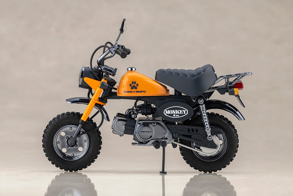 Megami Device PUNI MOFU Racing Tu with Honda Z50J-1 Monkey