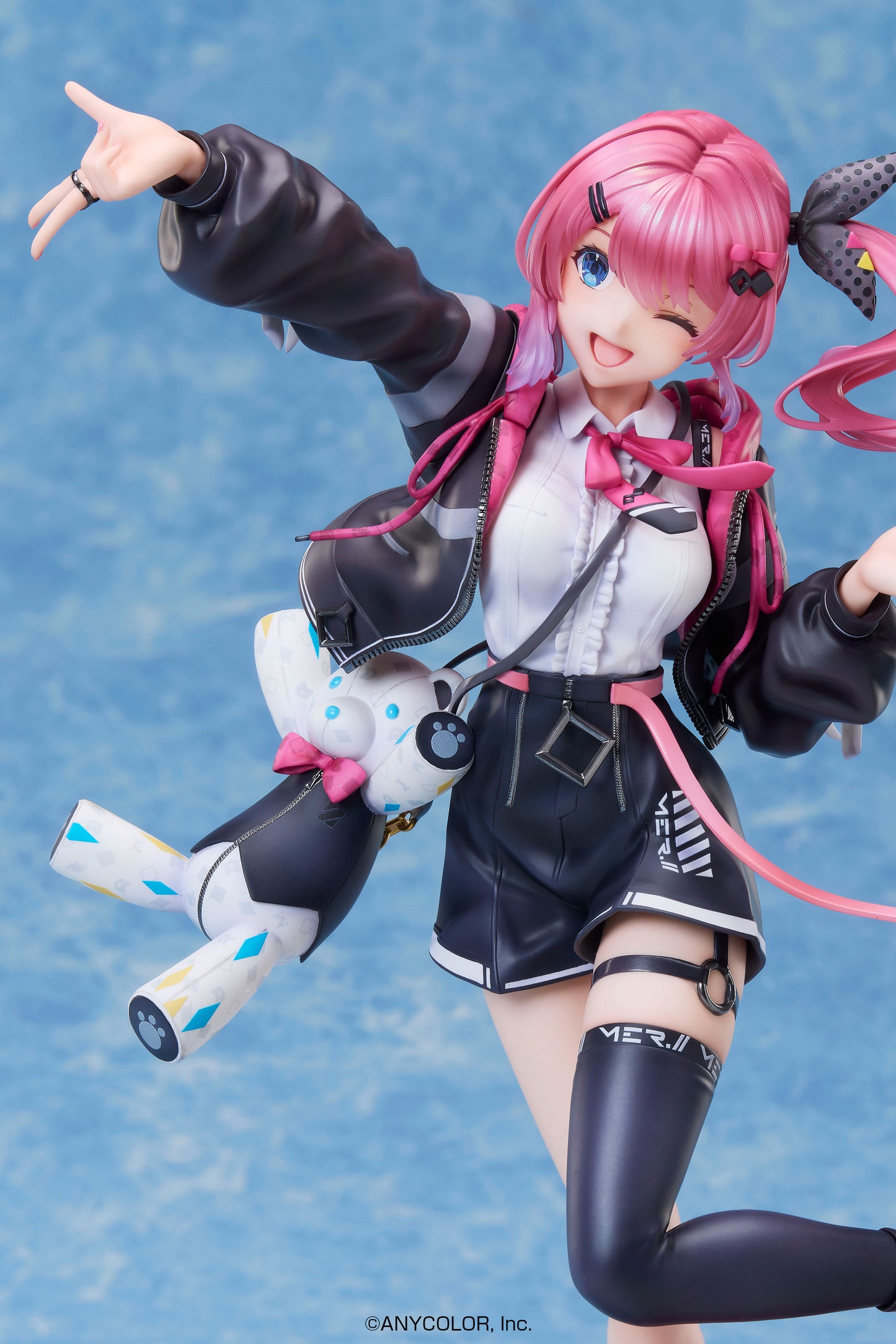 Nijisanji Kuramochi Melto 1/7 Complete Figure