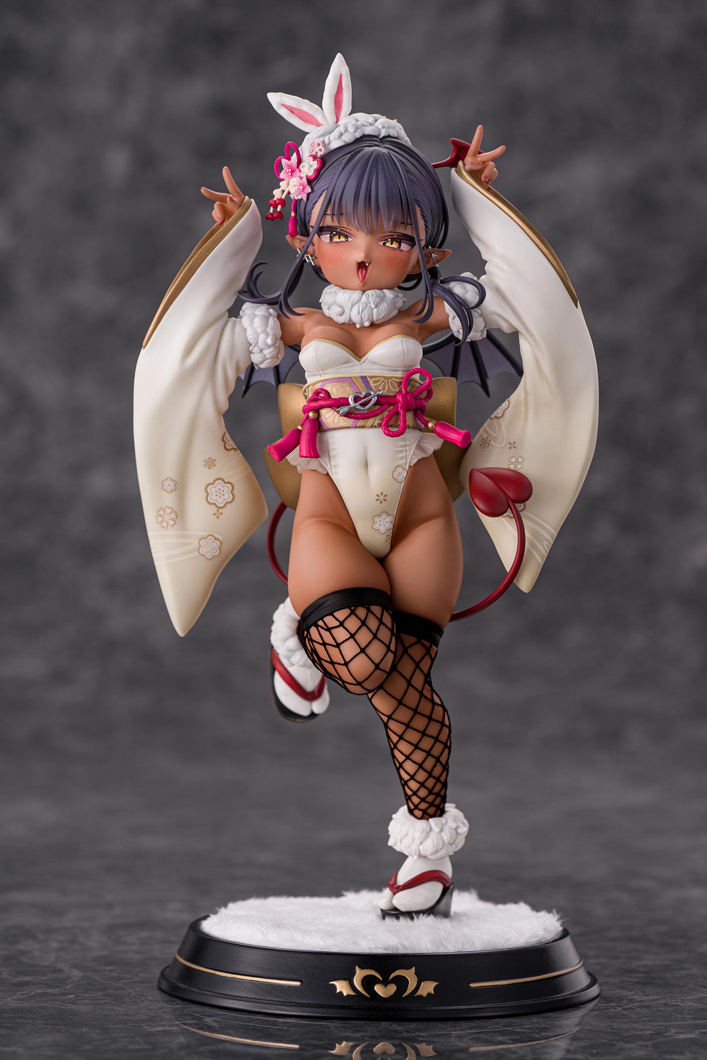 Kasshoku Succubus-chan Haregi Bunny Ver. 1/6 Complete Figure Deluxe Edition