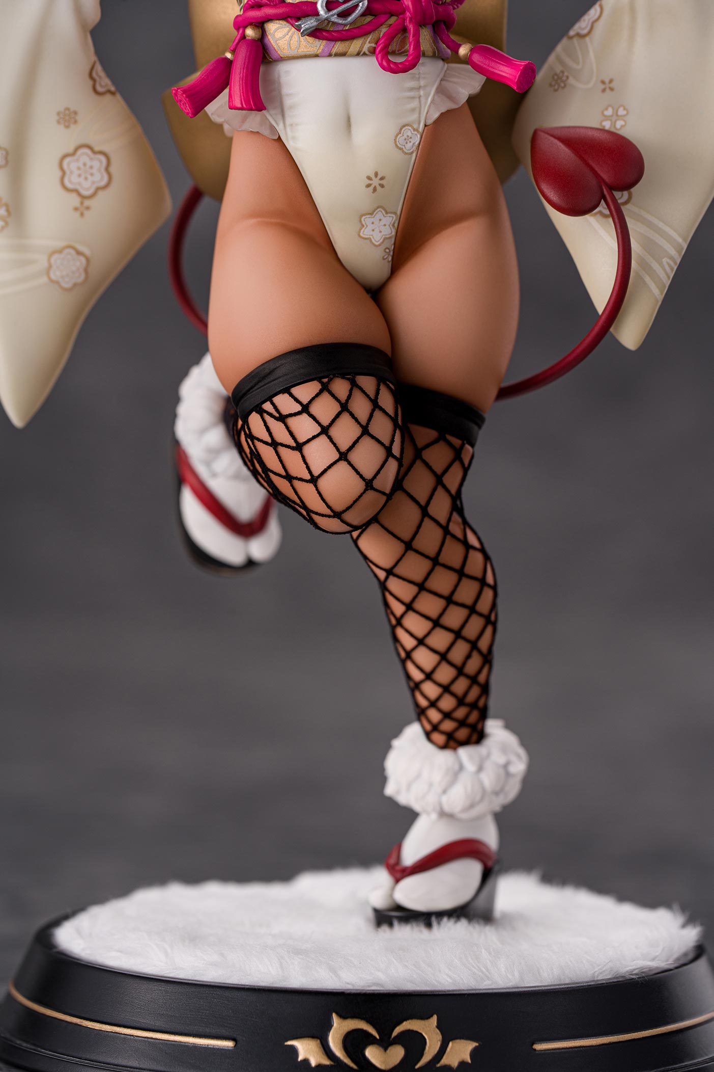 Kasshoku Succubus-chan Haregi Bunny Ver. 1/6 Complete Figure Deluxe Edition