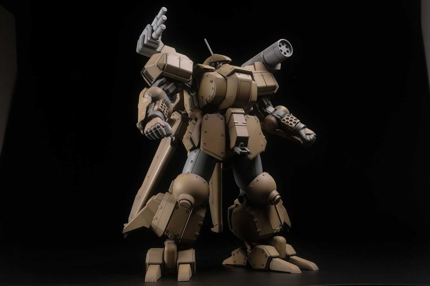 1/35 Scale Plastic Kit "Assault Suits Leynos" AS-5E3 Leynos (Mass Production-Type) Renewal Ver.