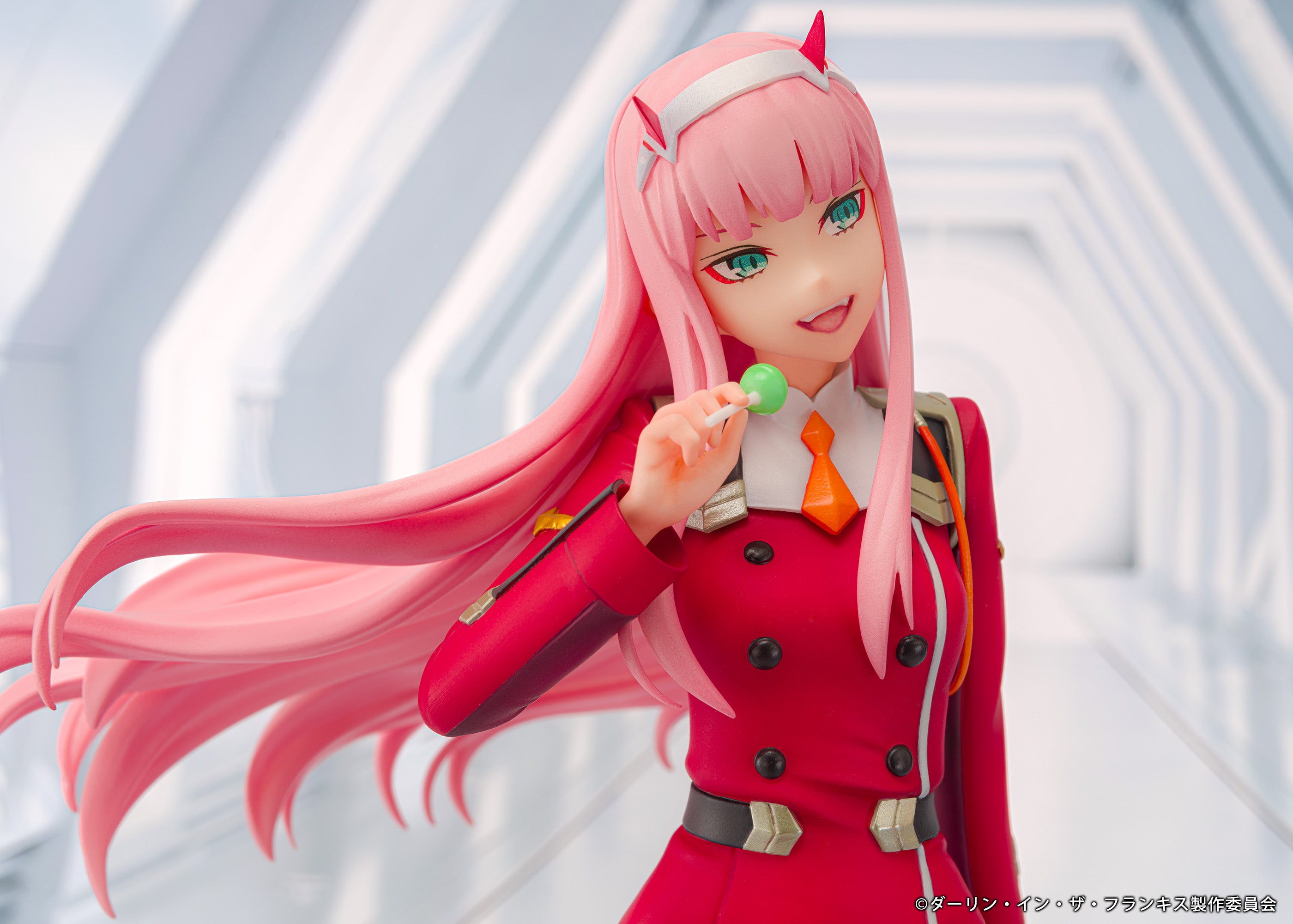 DARLING in the FRANXX 1/7 Scale Figure Zero Two | animota