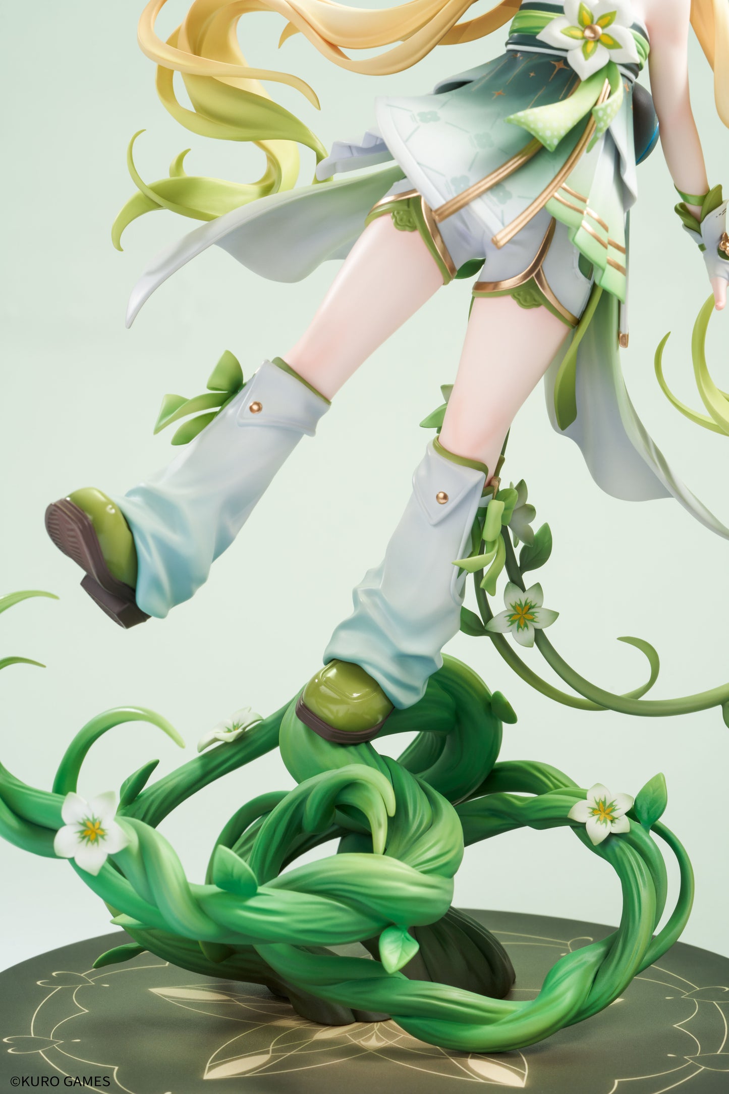 HOBBYSAKURA "WUTHERING WAVES" VERINA 1/7 SCALE FIGURE