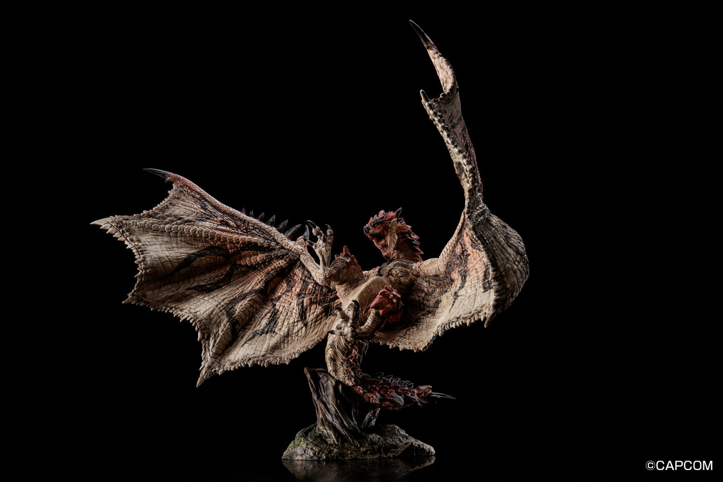 PLAfig. PF-05 "Monster Hunter" Rathalos Plastic Model