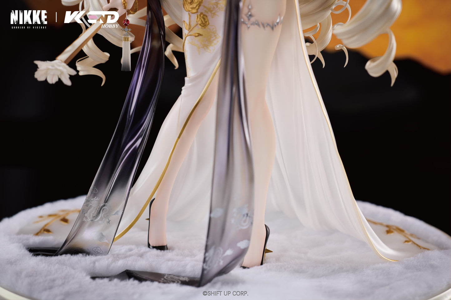 Goddess of Victory: Nikke Crown: Glorious Flower 1/4 Complete Figure