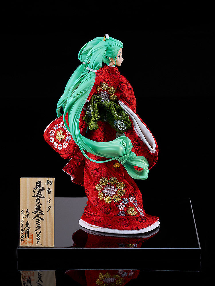 Character Vocal Series 01 Hatsune Miku Hatsune Miku: Beauty Looking Back Miku Ver. -Kyugetsu Collaboration Japanese Doll- 1/7 Complete Figure