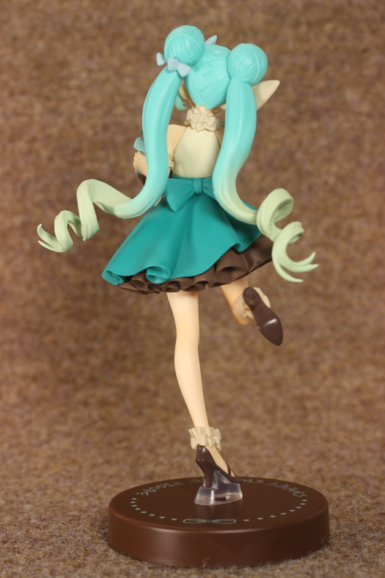 Hatsune Miku SweetSweets Series Figure - Choco Mint - | animota