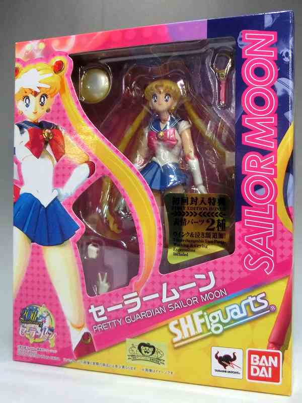 S.H.Figuarts Sailor Moon (With First Edition Exclusive Items), animota