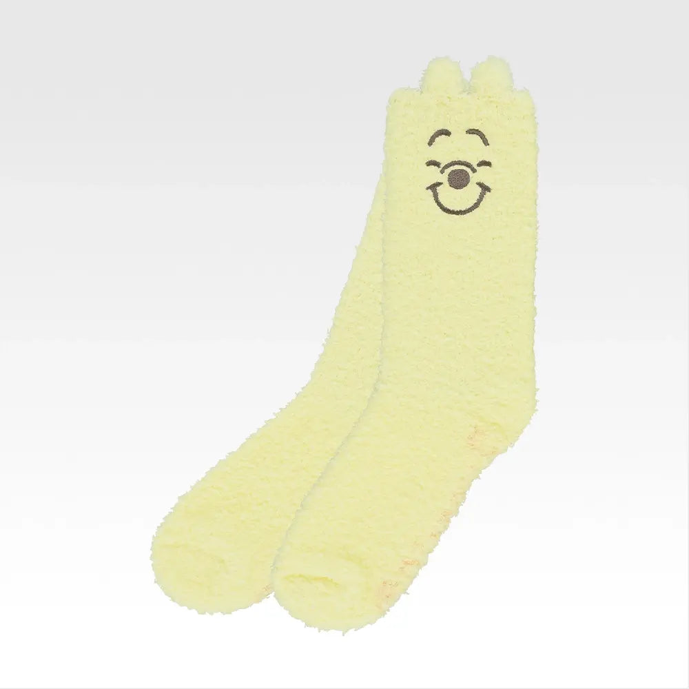 〈 Winnie the Pooh 〉Cozy Winter Days Room Socks [Ichiban-Kuji Prize E]