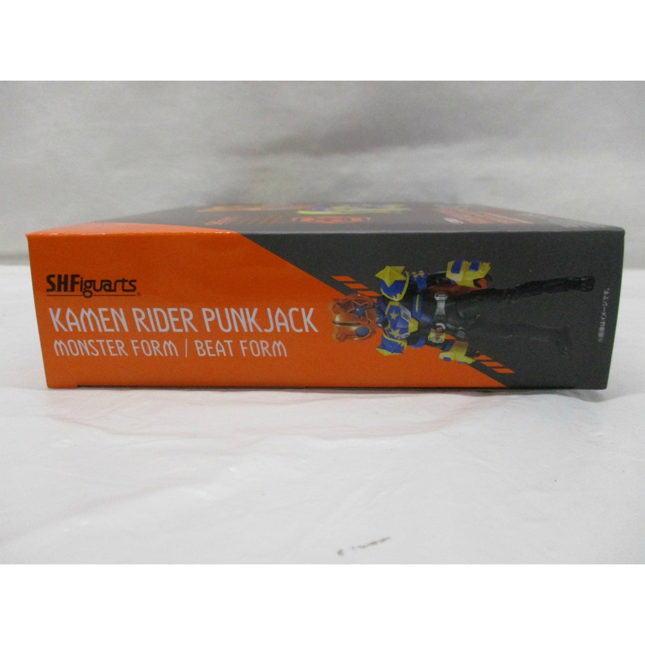 S.H.Figuarts [Kamen Rider Punk Jack] Monster Form/Beat Form, Action & Toy Figures, animota