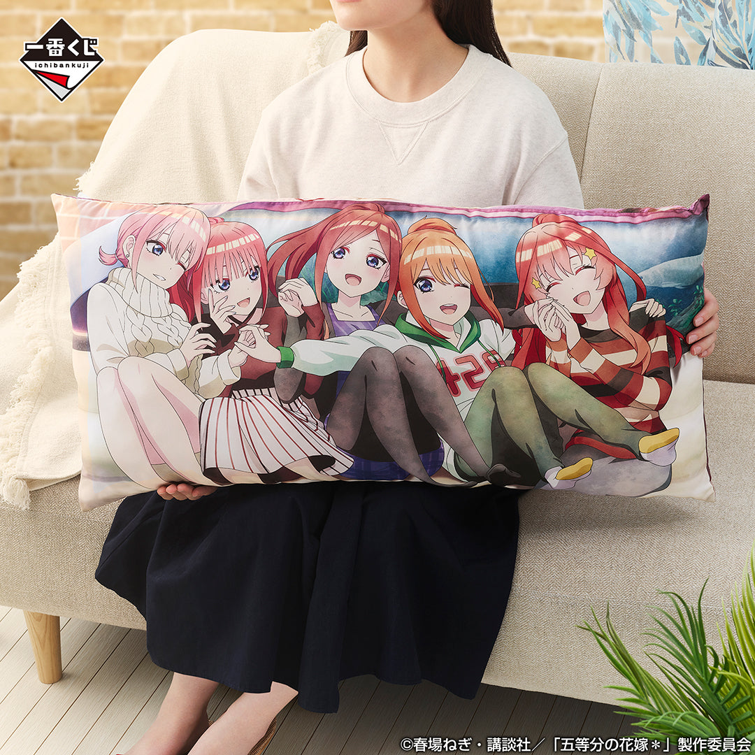 The Quintessential Quintuplets＊ - Memorial Collections - Napping with the Quintuplets Hyper Mega Cushion [Ichiban-Kuji Prize A]