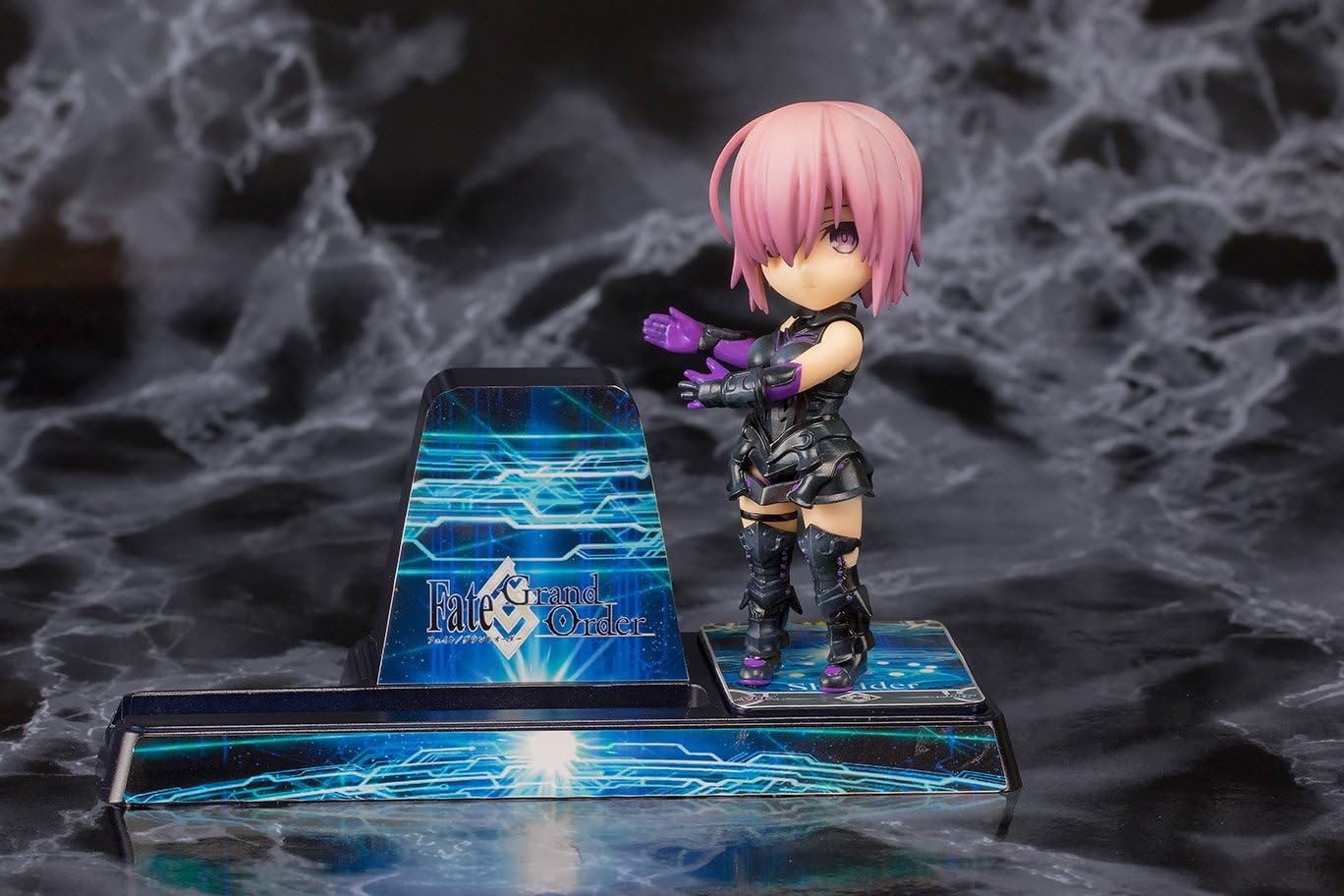 Smartphone Stand Bishoujo Character Collection No.15 Fate/Grand Order - Shielder/Mash Kyrielight | animota