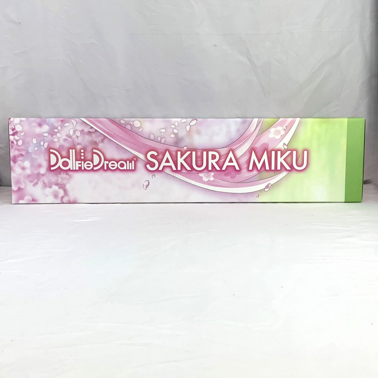 Volks Dollfie Dream Sakura miku