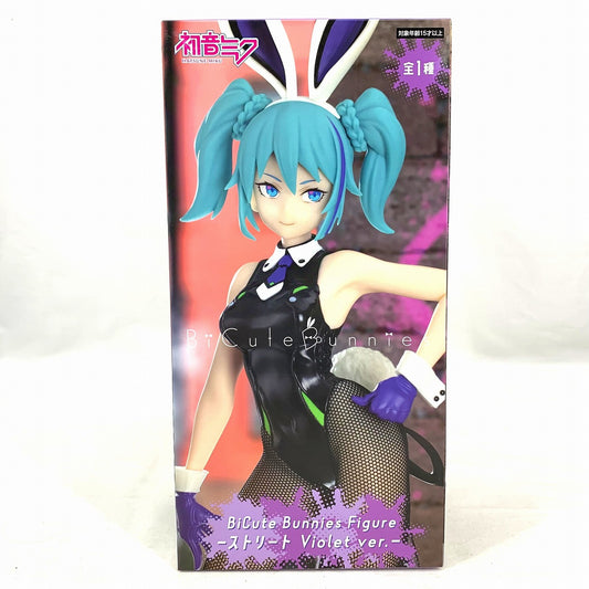 Hatsune Miku FuRyu BiCute Bunnies Figure Street Ver. Art by MONQ Vocaloid Figure