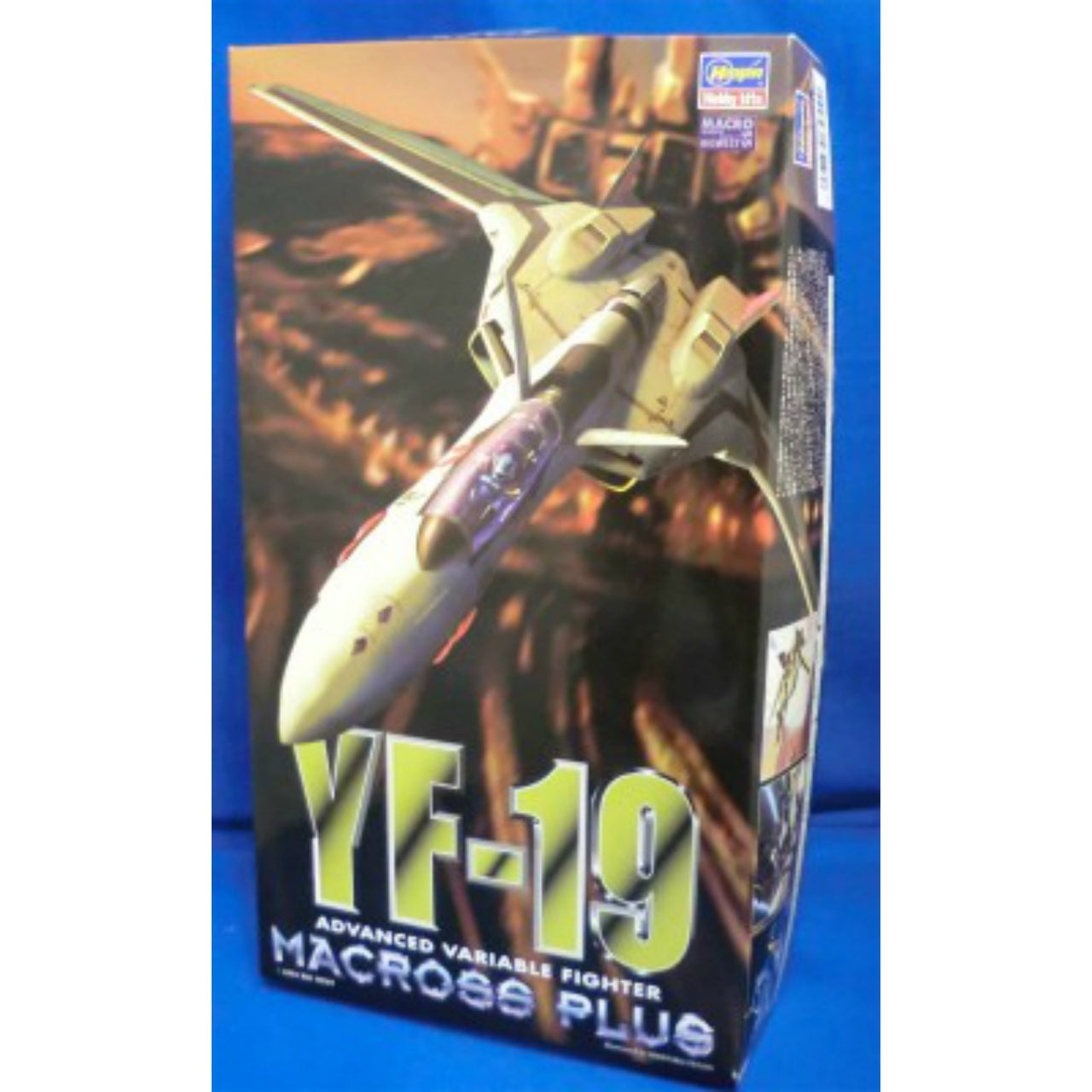 Macross Plus 1/72 YF-19 Plastic Model