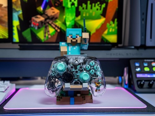 [Minecraft] "Steve" R.E.S.T Diamond Armor EXG Cable Guys Controller & Phone Stand, Action & Toy Figures, animota
