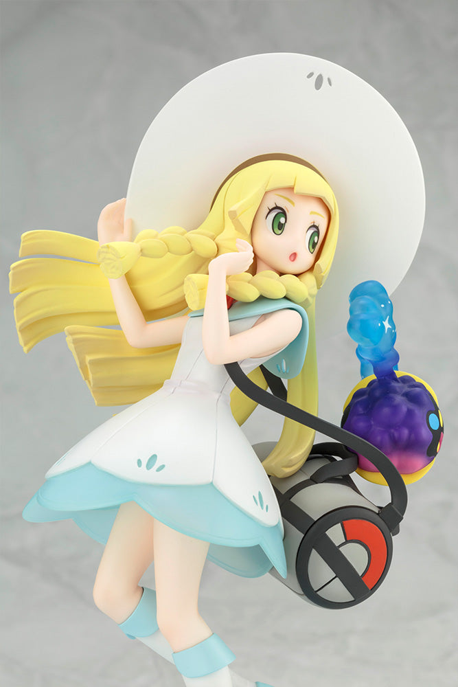 (resale) Pokemon Center Original Figure Lillie & Cosmog