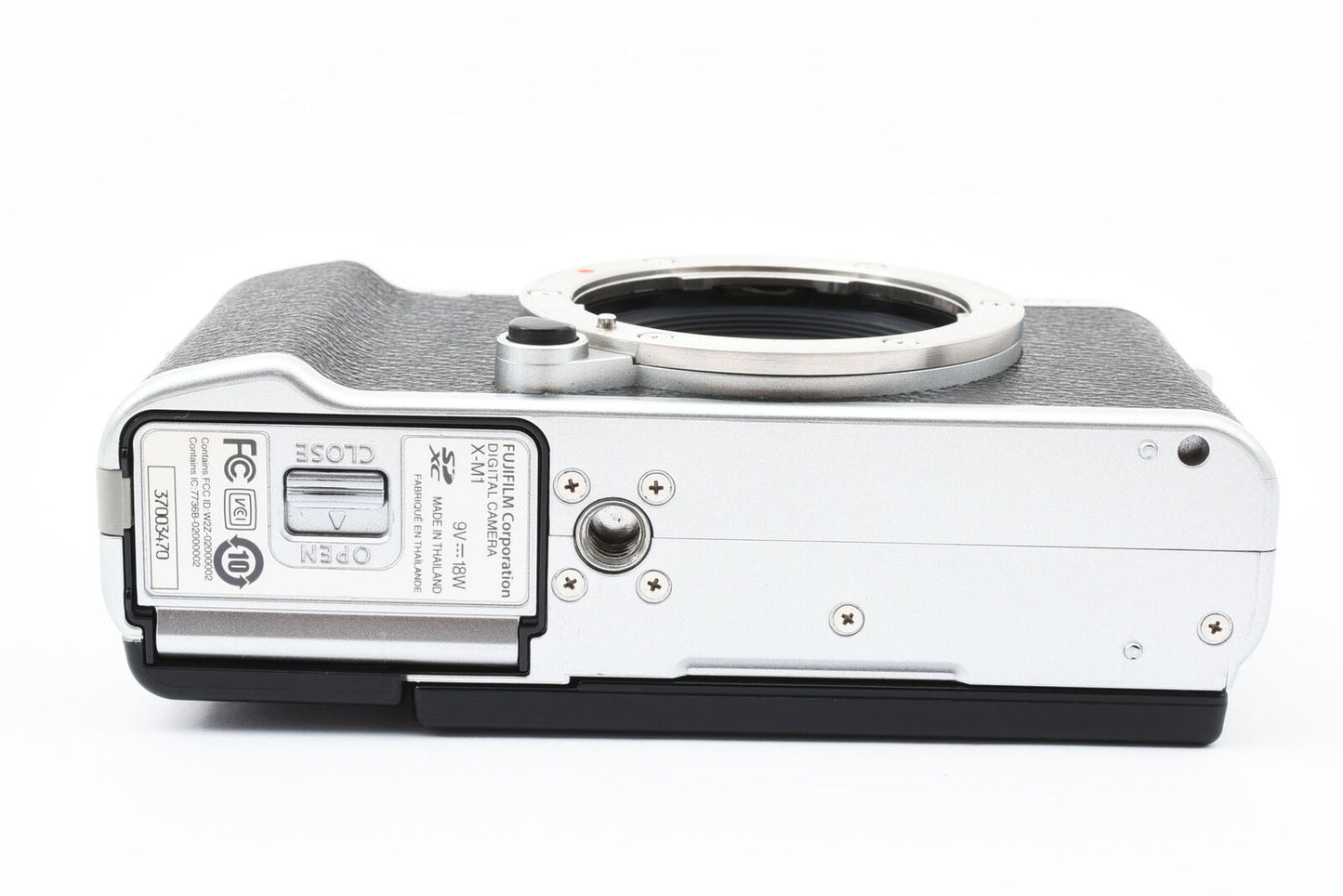 Fujifilm X Series X-M1 16.3MP Digital Camera Silver [Near Mint] #3700A