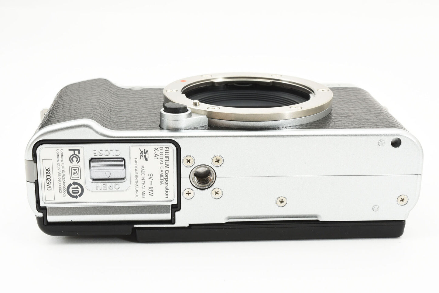 Fujifilm X-A1 16.3MP Mirrorless Digital Camera Body Silver [Near Mint] #3860A