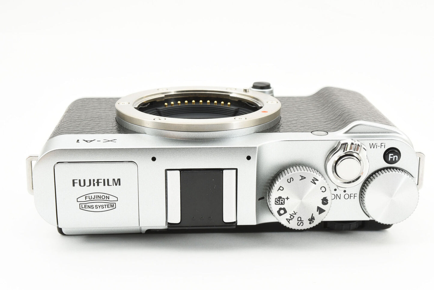 Fujifilm X-A1 16,3 MP spiegellose Digitalkamera, Gehäuse silber [fast neuwertig] #3860A