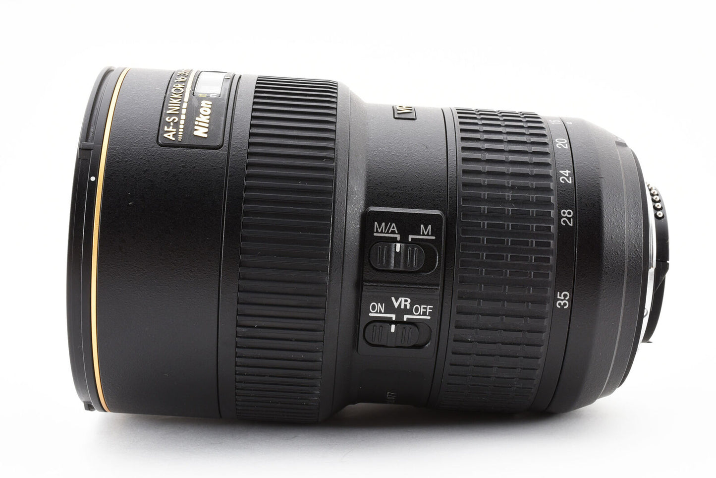 Nikon AF-S NIKKOR 16-35 mm f/4 G ED VR [casi nuevo] n.º 1576A