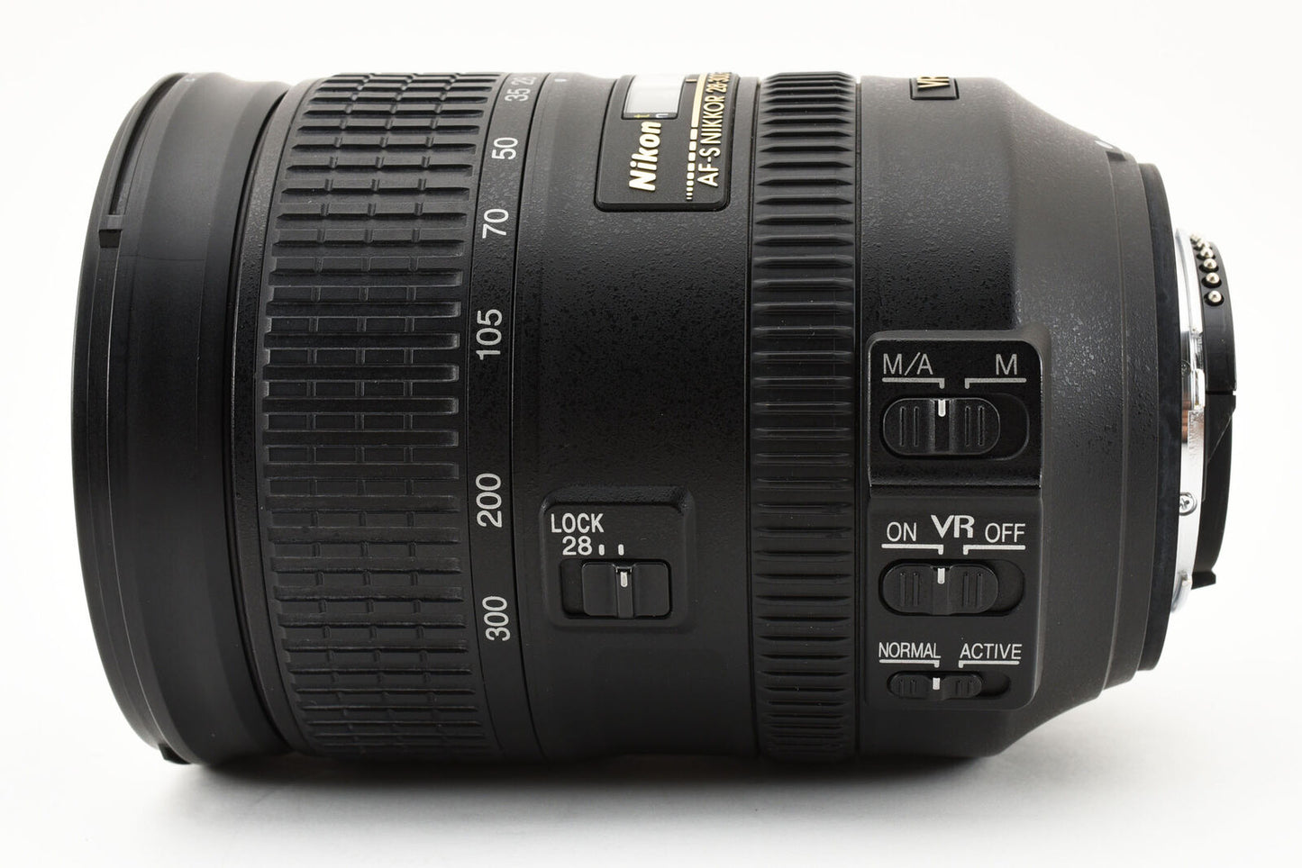 Nikon AF-S NIKKOR 28-300mm f/3.5-5.6G ED VR [Near Mint] #2964A