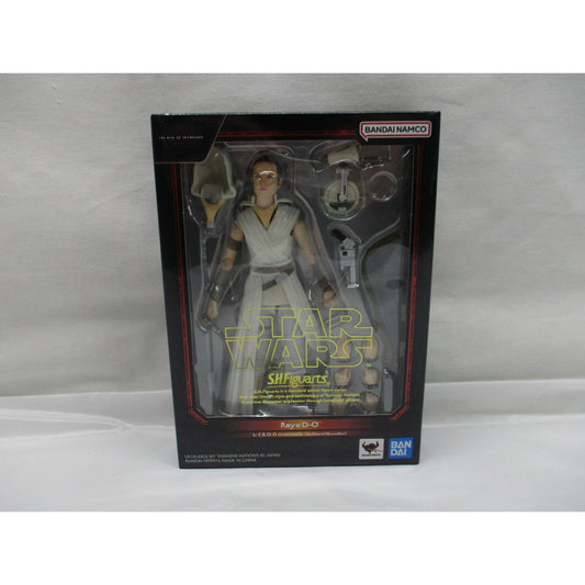 S.H.Figuarts Rey and D-O (STAR ??WARS: The Rise of Skywalker)