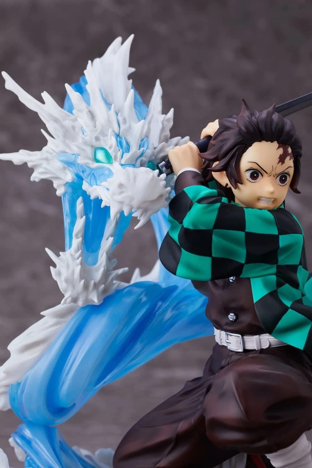 Demon Slayer: Kimetsu no Yaiba Tanjiro Kamado Deluxe Edition 1/8 Complete Figure | animota