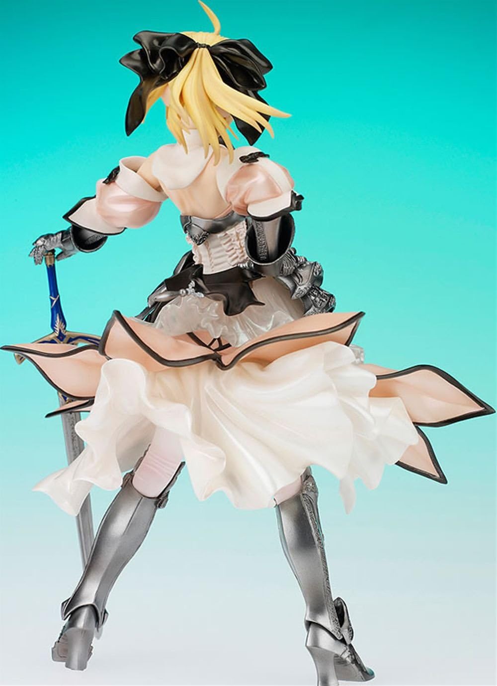 Fate/unlimited codes - Saber Lily 1/8 Complete Figure | animota