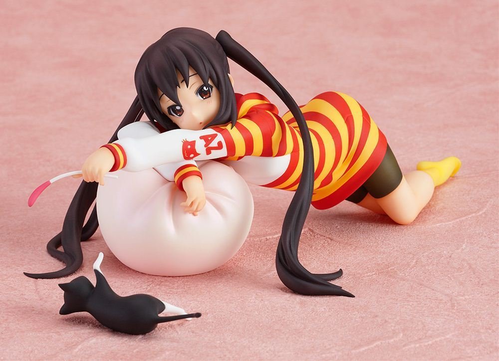 K-On! - Azusa Nakano 1/7 Complete Figure | animota