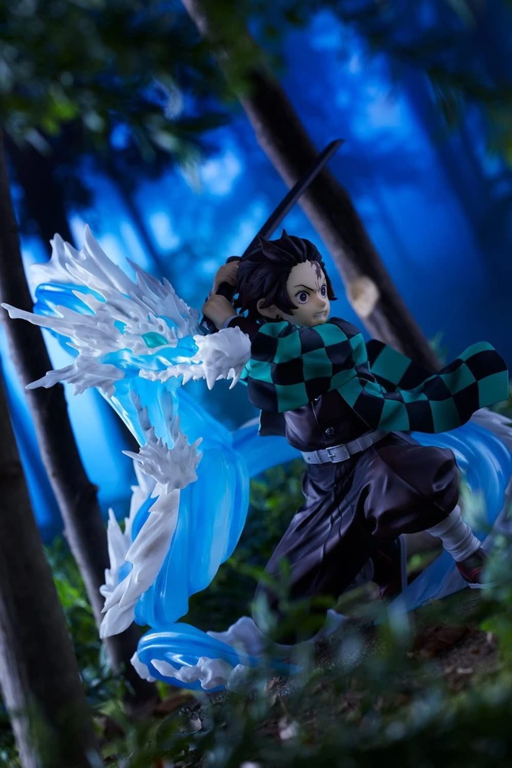 Demon Slayer: Kimetsu no Yaiba Tanjiro Kamado Deluxe Edition 1/8 Complete Figure | animota