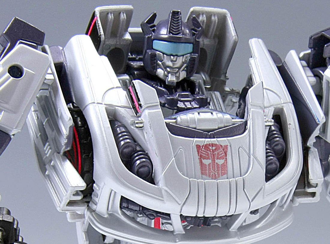 Transformers - TF Generations: TG02 Autobot Jazz | animota