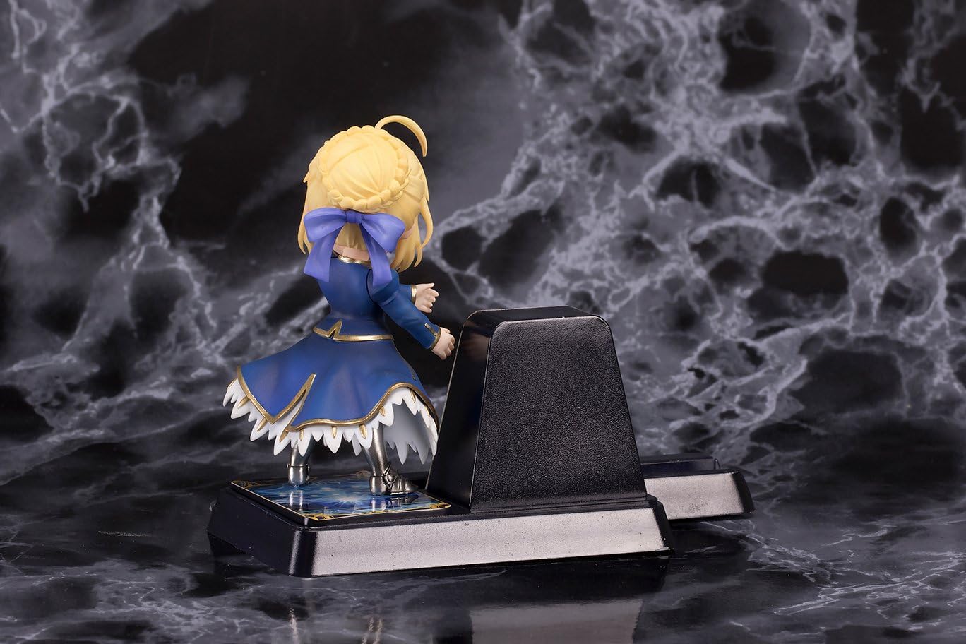 Smartphone Stand Bishoujo Character Collection No.17 Fate/Grand Order - Saber/Altria Pendragon | animota