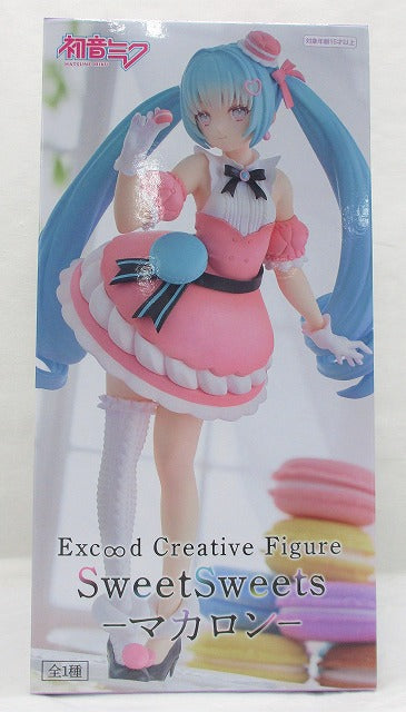 FuRyu Hatsune Miku Exc∞d Creative Figure Sweet Sweets-Macaron-, Action & Toy Figures, animota