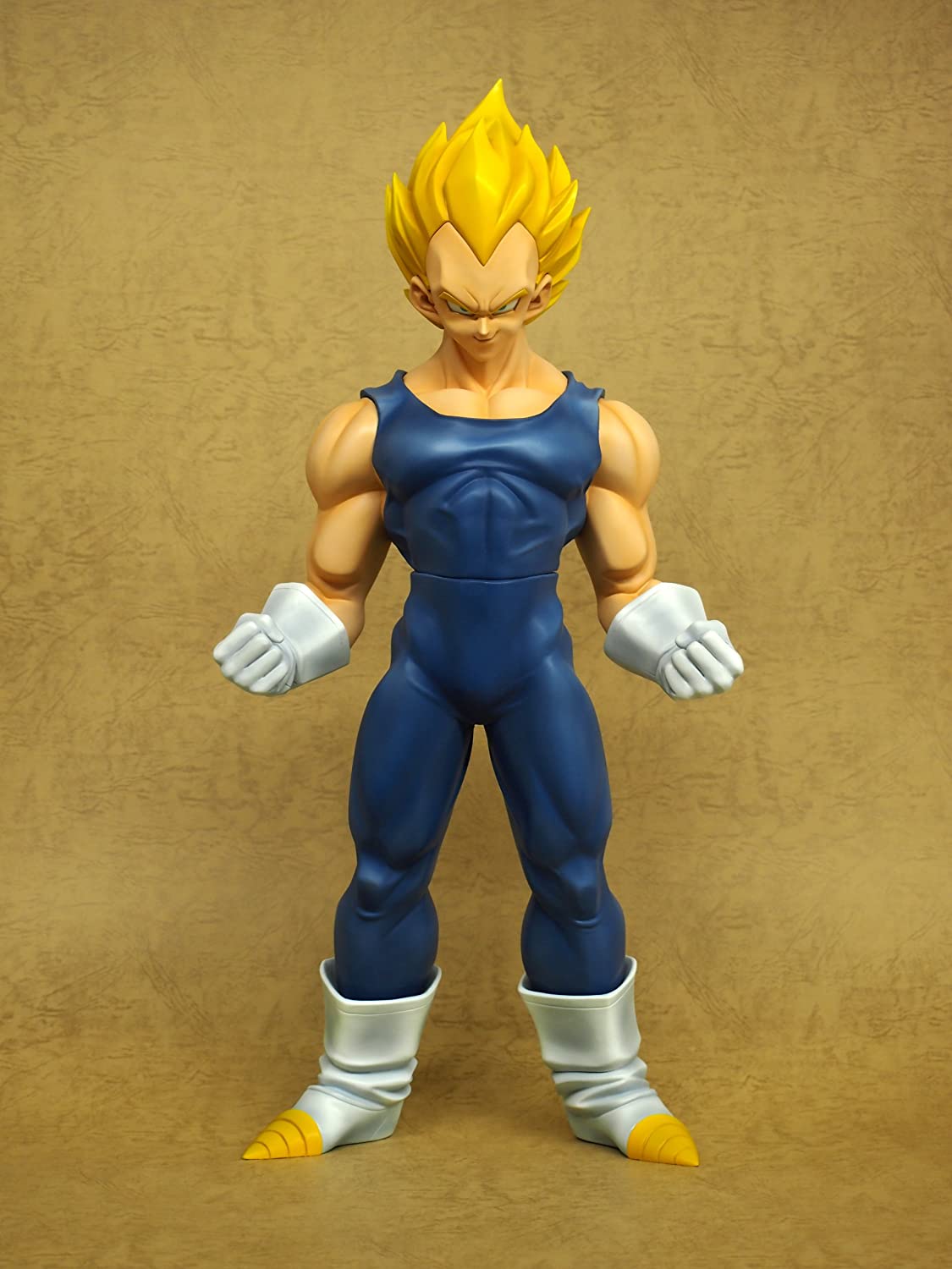 Gigantic Series - Dragon Ball Z: Vegeta (Super Saiyan) Complete Figure | animota