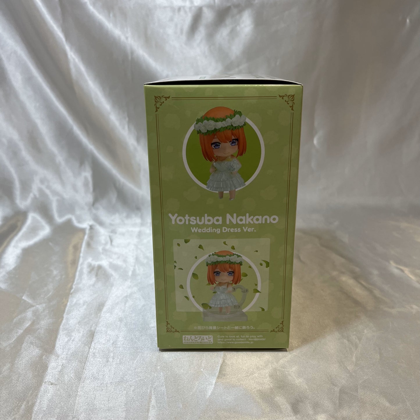 Nendoroid The Quintessential Quintuplets Specials Yotsuba Nakano Wedding Dress Ver. GOODSMILE ONLINE SHOP Includes pre-order bonus round pedestal