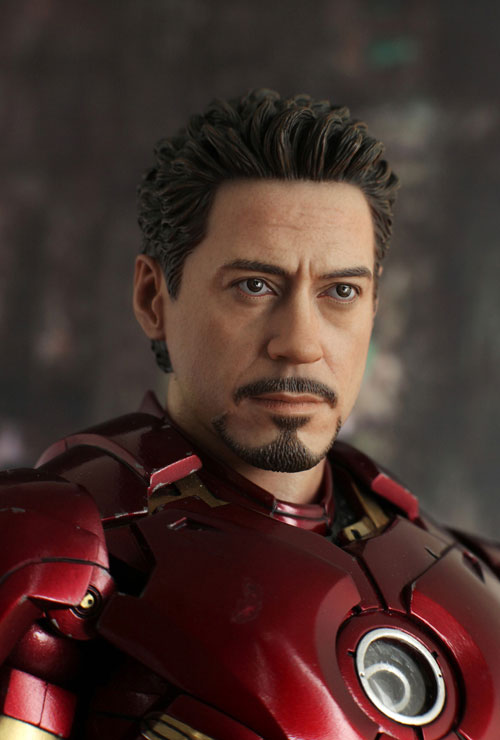 Movie Masterpiece - 1/6 Scale Fully Poseable Figure: Iron Man 2 - Mark 4