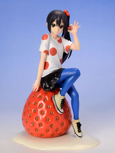 K-On! - Azusa Nakano 1/8 Complete Figure [Kyoani Shop Exclusive]