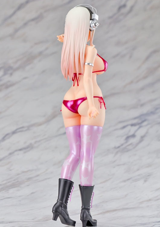 Super Sonico SoniComi Package ver. -Berry!- 1/5 Complete Figure