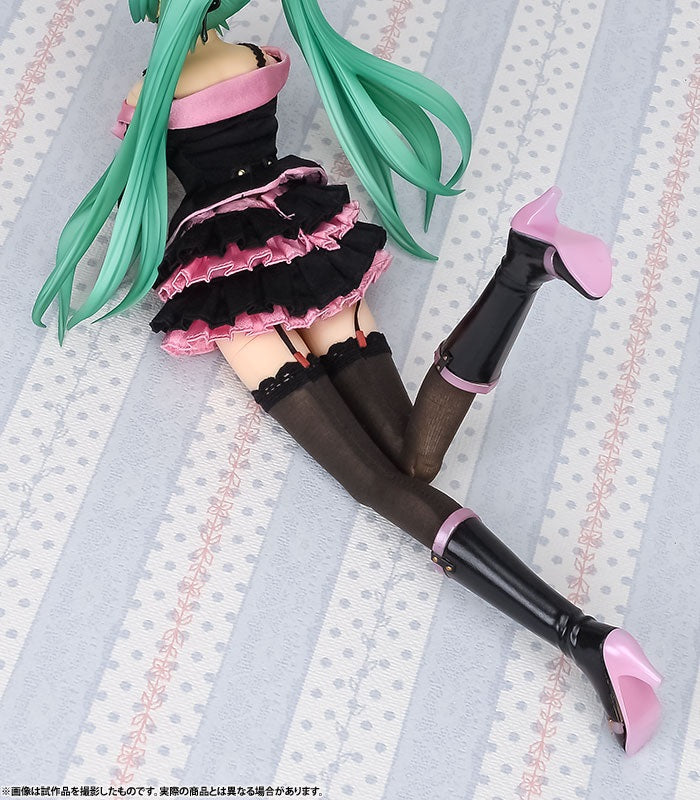 Real Action Heroes: Miku Hatsune -Project DIVA F- Honey Whip [Deluxe ver.], Action & Toy Figures, animota